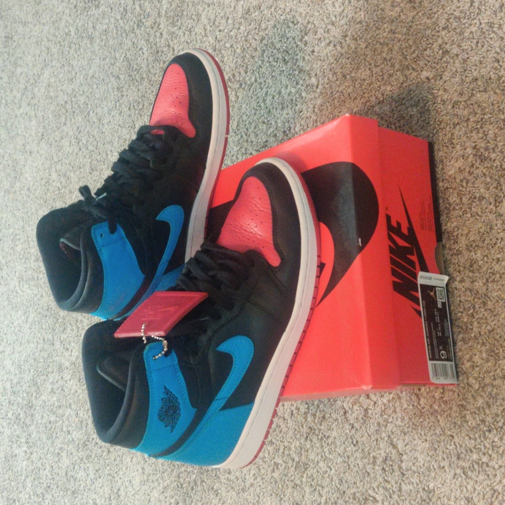 Nike Air Jordan UNC to CHI, Women's 9.5, Red/White/Powder Blue/Black